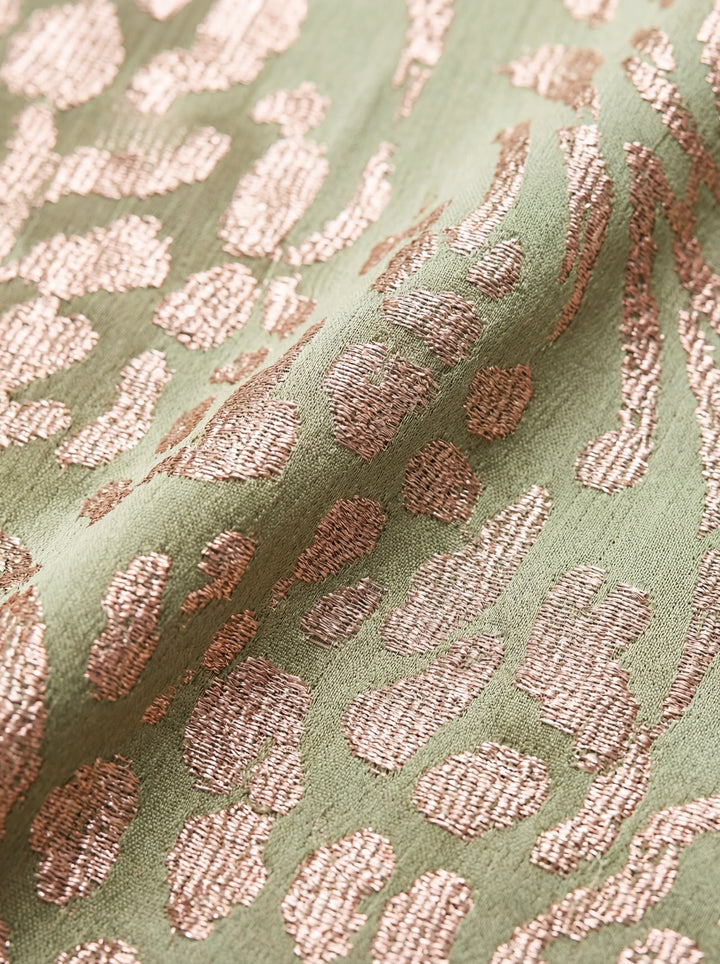 Antonella | Elegantes Kleid aus leichtem und fließendem Stoff