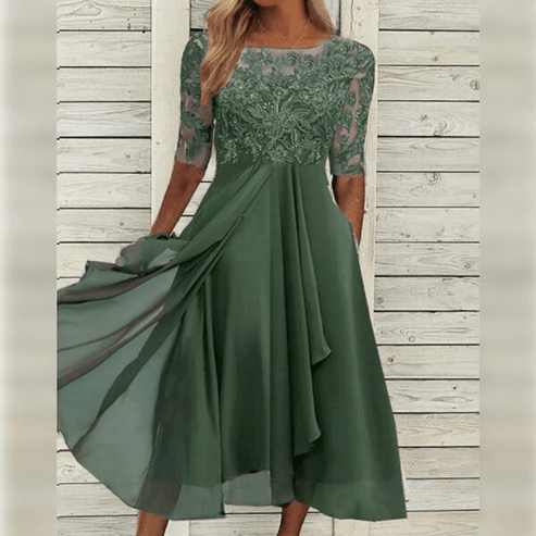 The Spark | Léa Lace Elegance Dress