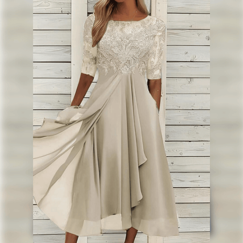 The Spark | Léa Lace Elegance Dress