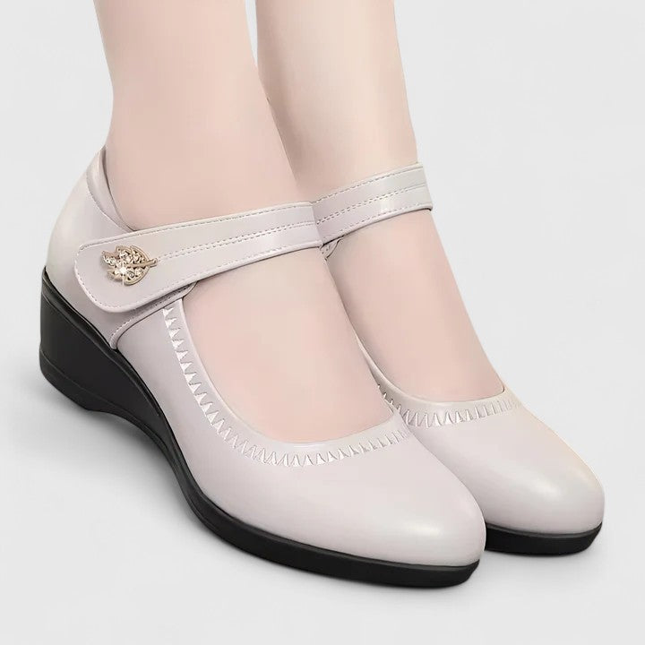 Daleyandra | Comfort-Oriented Orthopedic Footwear
