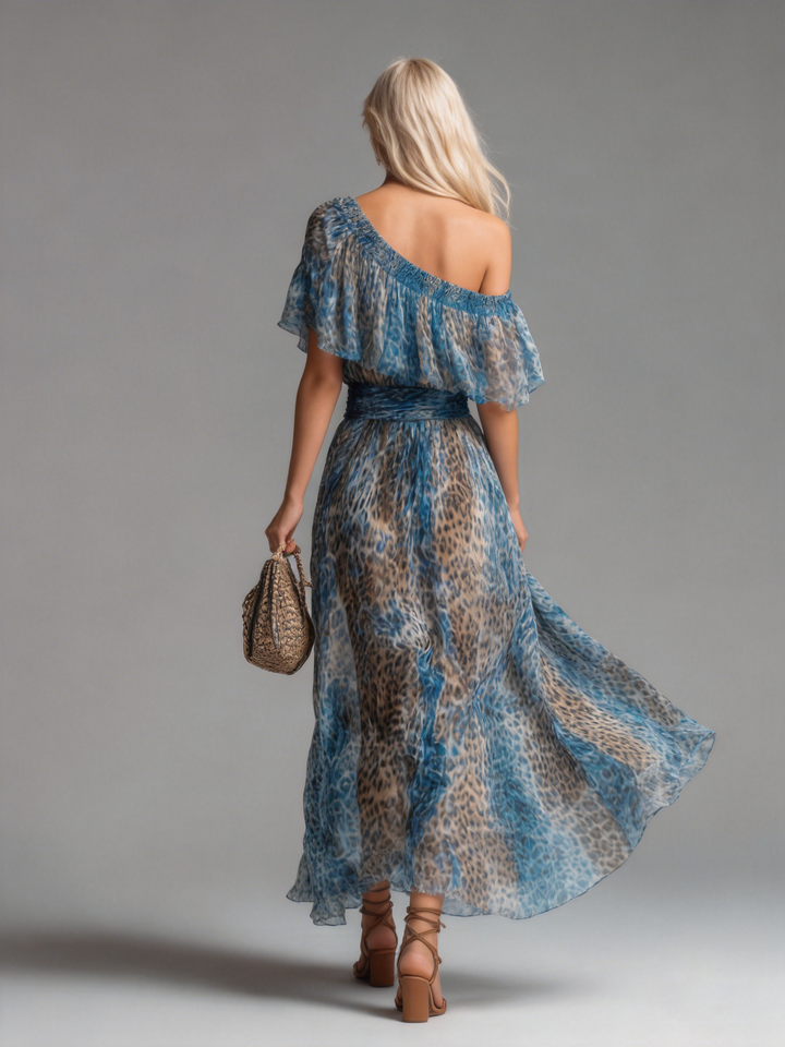Violet - Long chiffon dress with leopard print and bare shoulders