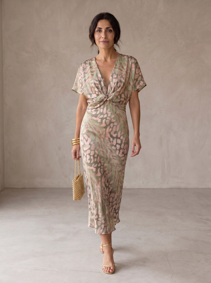 Antonella | Elegantes Kleid aus leichtem und fließendem Stoff